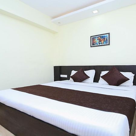 Oyo 2155 Hotel Wardhman Jabalpur Bagian luar foto