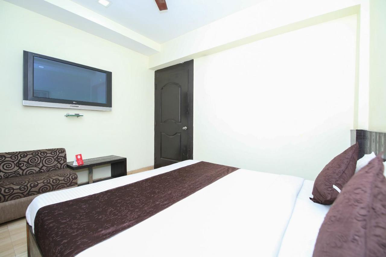 Oyo 2155 Hotel Wardhman Jabalpur Bagian luar foto